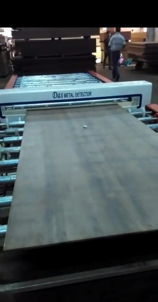 Industrial Metal Detector for Wood